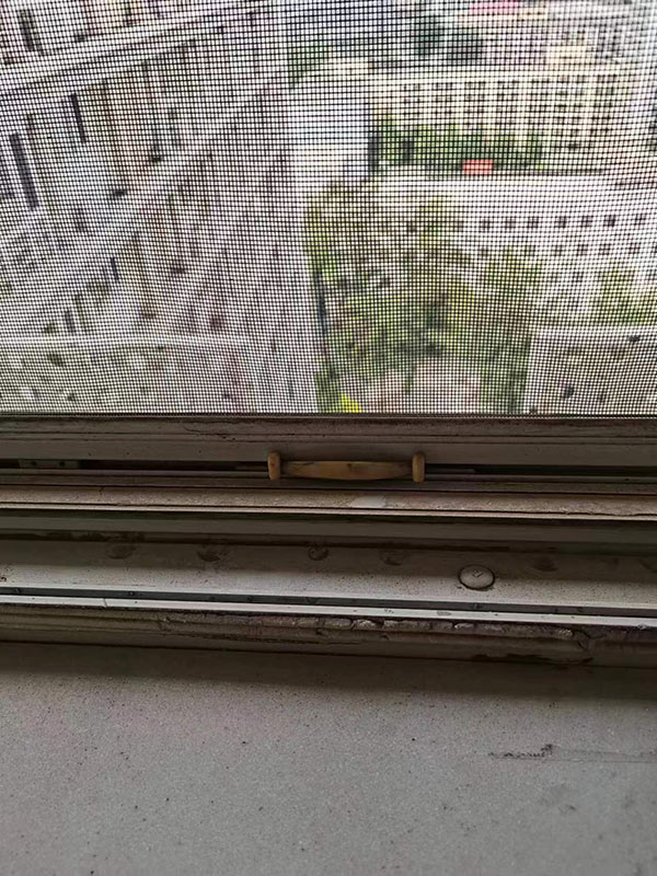 东大桥康堡花园换纱窗
