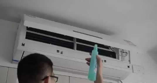 准备一瓶花露水