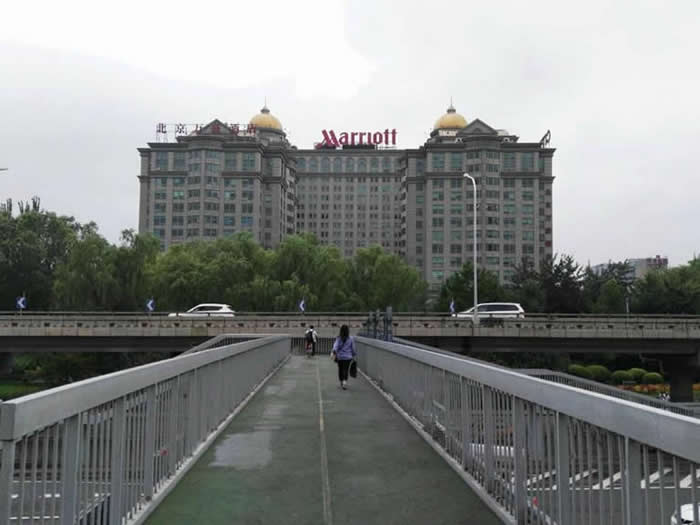 东城区建国门附近街道空调清洗