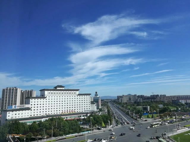 房山区良乡街道附近小区清洗热水器
