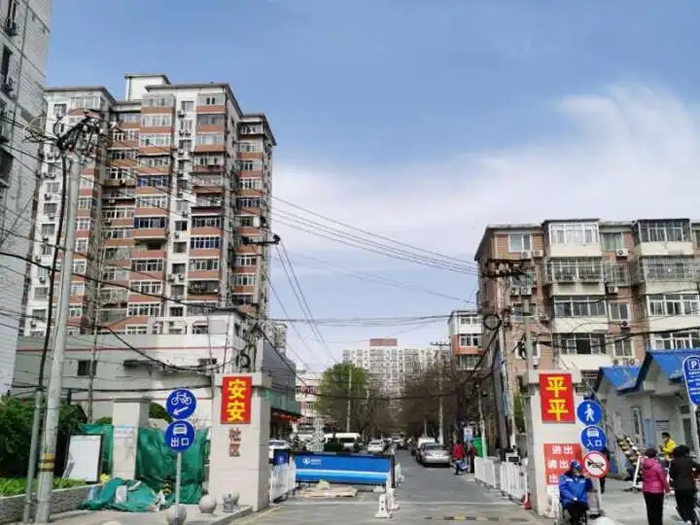 石景山杨庄社区周边街道及小区清洗热水器
